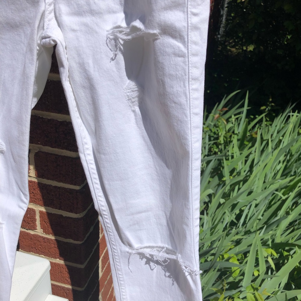 Hollister Classic Stretch High-Rise Super Skinny white jeans - Picture 3 of 10